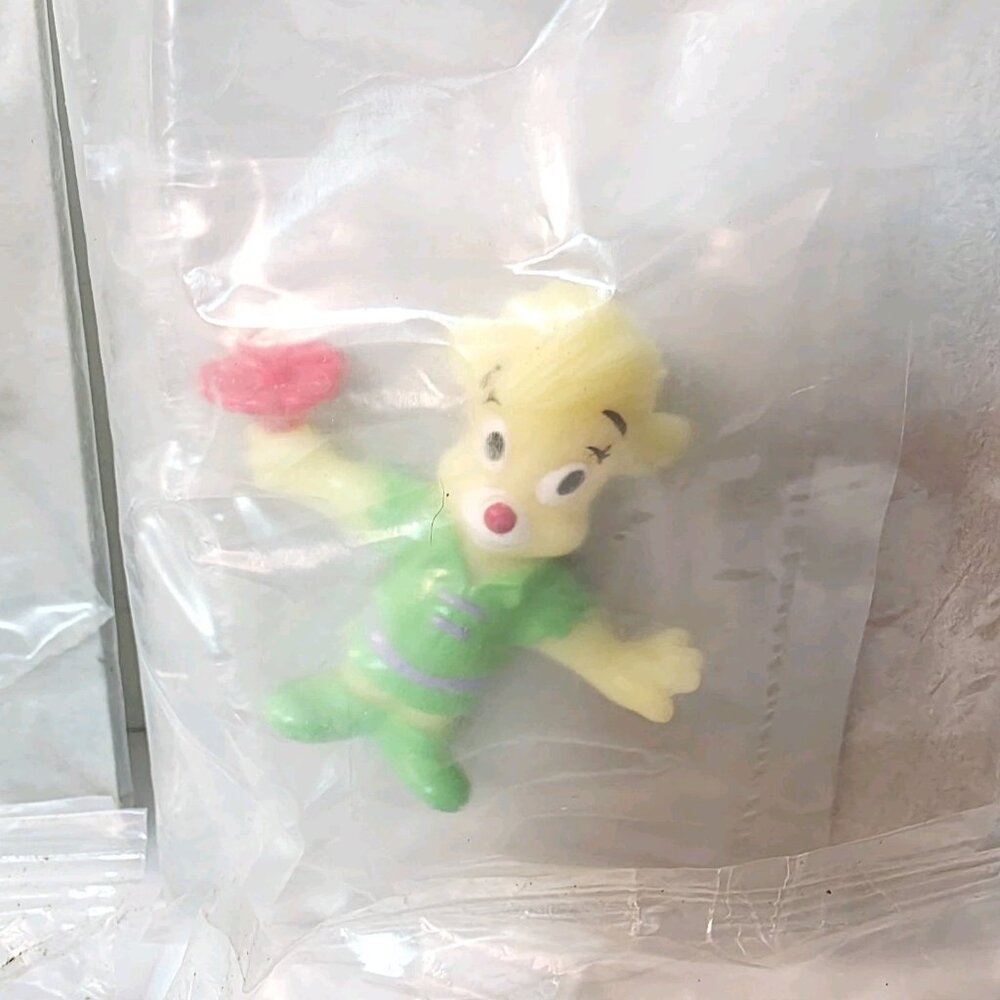 4 Vtg 1991 Kellogg’s Adventures Gummi Bears Figure Toy Cake Topper Party Favors